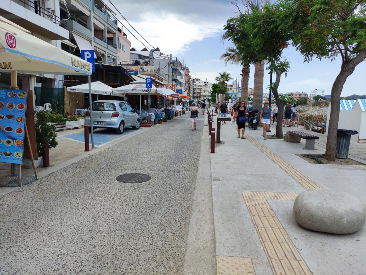 Steps From The Beach Aprt 하니아 외부 사진